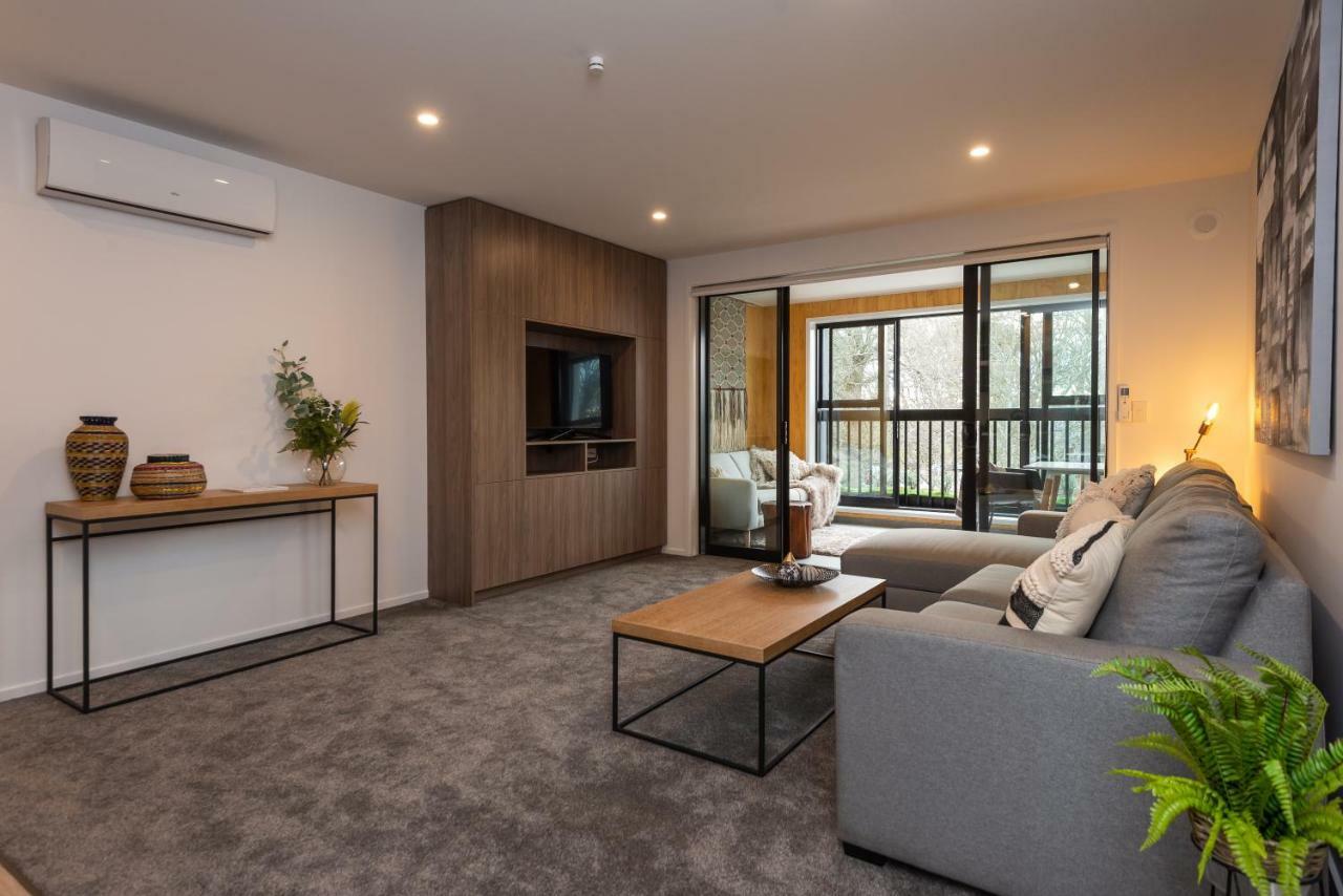 Penthouse With Park View Apartment ไครสต์เชิร์ช ภายนอก รูปภาพ