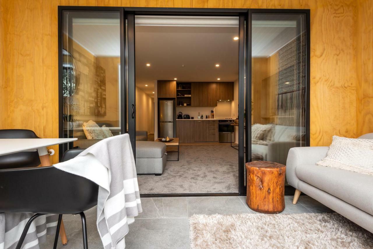 Penthouse With Park View Apartment ไครสต์เชิร์ช ภายนอก รูปภาพ